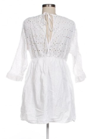 Šaty  Bershka, Velikost M, Barva Bílá, Cena  494,00 Kč
