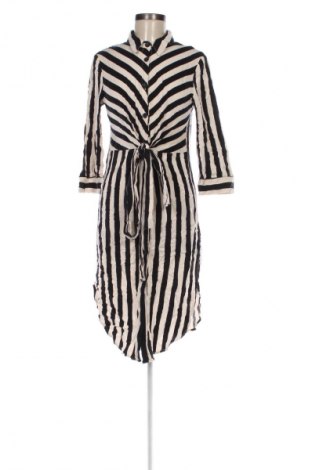 Ruha Bershka, Méret L, Szín Sokszínű, Ár 4 989 Ft