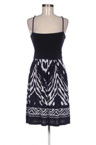 Рокля Bershka, Размер M, Цвят Многоцветен, Цена 39,00 лв.