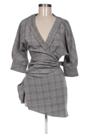 Šaty  Bershka, Velikost M, Barva Šedá, Cena  495,00 Kč