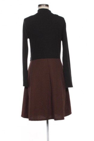 Sukienka Body Flirt, Rozmiar M, Kolor Kolorowy, Cena 58,99 zł