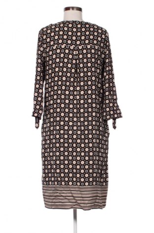 Kleid C&A, Größe M, Farbe Mehrfarbig, Preis 27,70 €