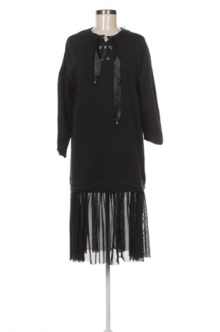 Šaty  C&A, Veľkosť M, Farba Čierna, Cena  19,95 €