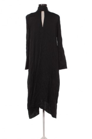 Рокля COS, Размер S, Цвят Черен, Цена 48,99 лв.
