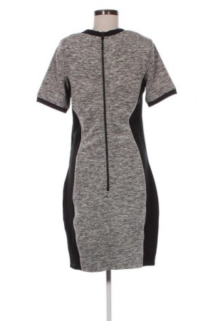 Sukienka Calvin Klein Jeans, Rozmiar L, Kolor Kolorowy, Cena 156,37 zł