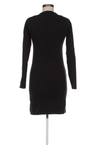 Šaty  Calvin Klein Jeans, Velikost L, Barva Černá, Cena  861,00 Kč