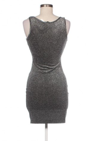 Sukienka ChicMe, Rozmiar M, Kolor Srebrzysty, Cena 89,98 zł