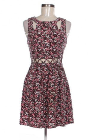 Рокля Cropp, Размер M, Цвят Многоцветен, Цена 48,88 лв.