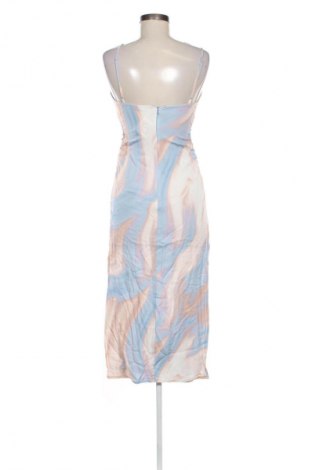 Рокля Cropp, Размер S, Цвят Многоцветен, Цена 48,03 лв.