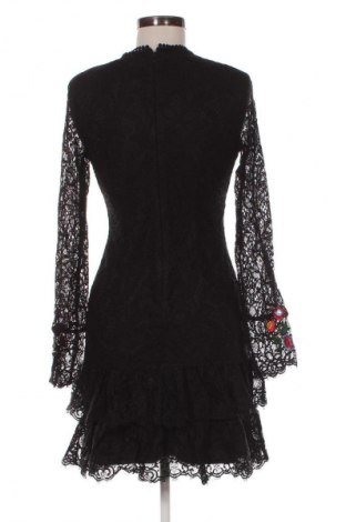 Šaty  Desigual, Veľkosť M, Farba Čierna, Cena  38,95 €