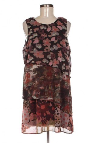 Рокля Desigual, Размер XL, Цвят Многоцветен, Цена 76,99 лв.