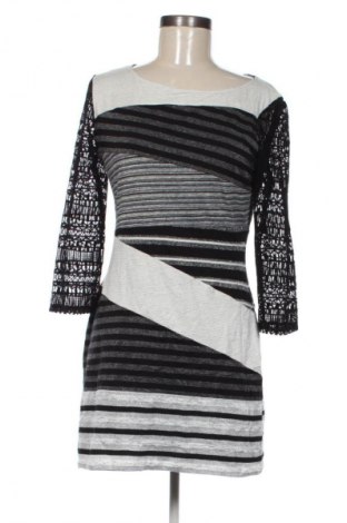 Rochie Desigual, Mărime L, Culoare Multicolor, Preț 211,99 Lei