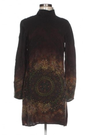Рокля Desigual, Размер S, Цвят Многоцветен, Цена 189,99 лв.