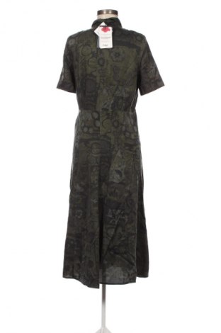Рокля Desigual, Размер M, Цвят Многоцветен, Цена 189,99 лв.