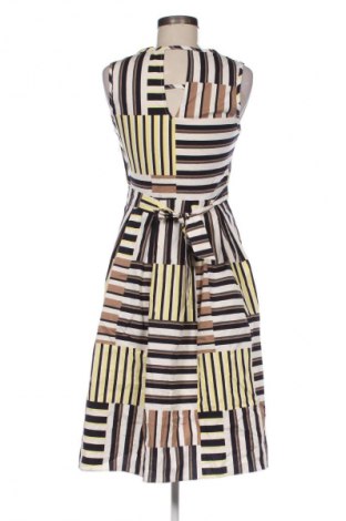 Рокля Dorothy Perkins, Размер M, Цвят Многоцветен, Цена 62,02 лв.