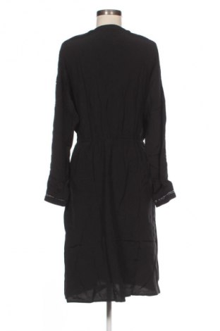 Sukienka Edc By Esprit, Rozmiar M, Kolor Czarny, Cena 112,36 zł