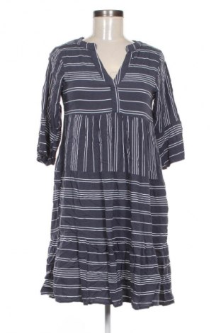 Kleid Essentials, Größe S, Farbe Mehrfarbig, Preis € 10,99