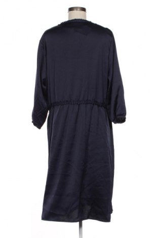 Sukienka Essentials, Rozmiar XL, Kolor Niebieski, Cena 89,89 zł