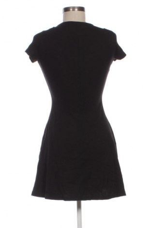 Рокля Fb Sister, Размер XS, Цвят Черен, Цена 39,14 лв.