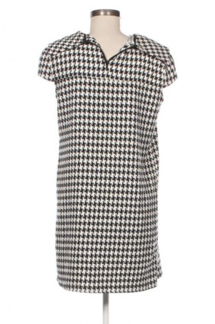 Рокля Fervente, Размер M, Цвят Многоцветен, Цена 39,14 лв.