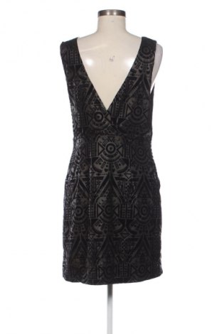 Kleid Friends, Größe L, Farbe Aschrosa, Preis € 6,99