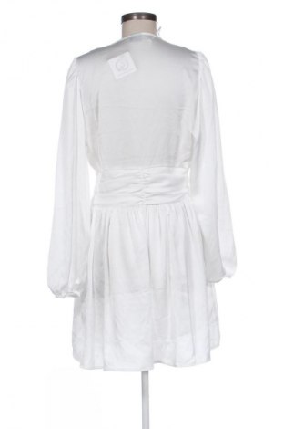 Šaty  Gina Tricot, Velikost M, Barva Bílá, Cena  608,00 Kč