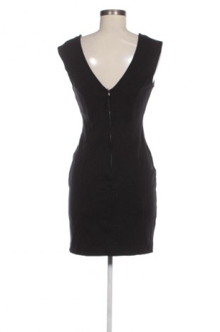 Ruha Guess, Méret L, Szín Fekete, Ár 19 227 Ft