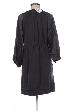 Sukienka Gustav, Rozmiar S, Kolor Szary, Cena 808,05 zł