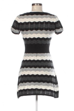 Rochie H&M, Mărime M, Culoare Multicolor, Preț 42,99 Lei