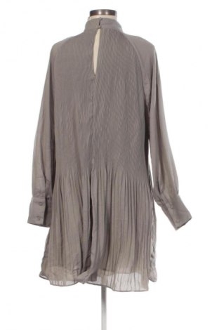 Kleid H&M, Größe M, Farbe Grau, Preis 9,99 €