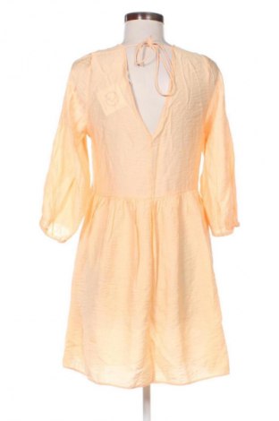 Рокля H&M, Размер S, Цвят Оранжев, Цена 30,33 лв.
