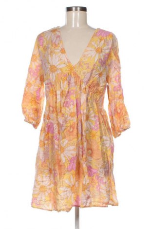 Рокля H&M, Размер S, Цвят Многоцветен, Цена 54,41 лв.