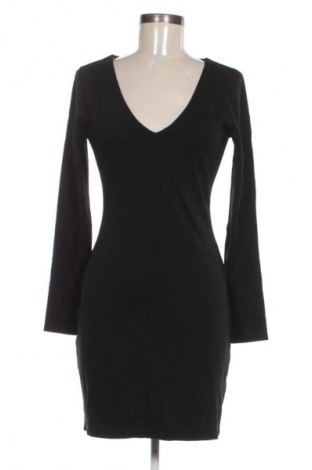 Рокля H&M, Размер S, Цвят Черен, Цена 39,15 лв.