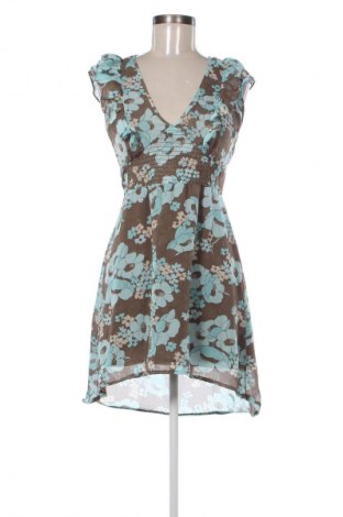 Рокля H&M, Размер XS, Цвят Многоцветен, Цена 39,14 лв.