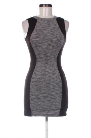 Kleid H&M Divided, Größe S, Farbe Mehrfarbig, Preis € 6,99