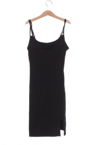 Рокля H&M Divided, Размер S, Цвят Черен, Цена 39,03 лв.