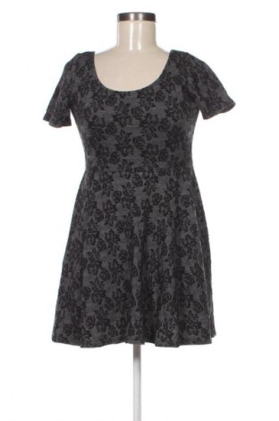 Kleid H&M Divided, Größe S, Farbe Mehrfarbig, Preis 20,02 €