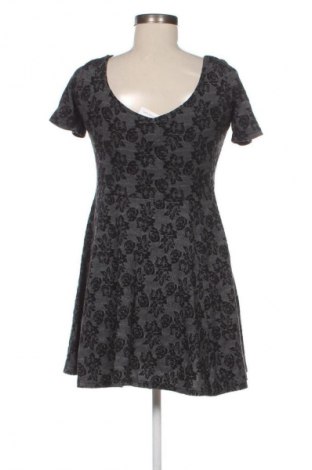 Kleid H&M Divided, Größe S, Farbe Mehrfarbig, Preis 20,02 €