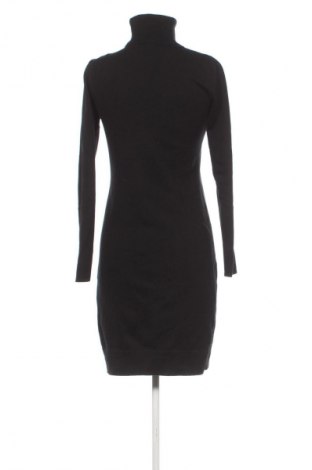 Рокля Heine, Размер M, Цвят Черен, Цена 47,88 лв.