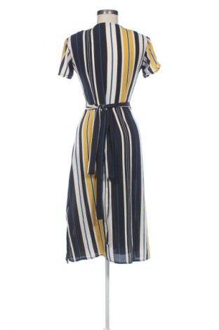 Рокля House, Размер M, Цвят Многоцветен, Цена 42,94 лв.