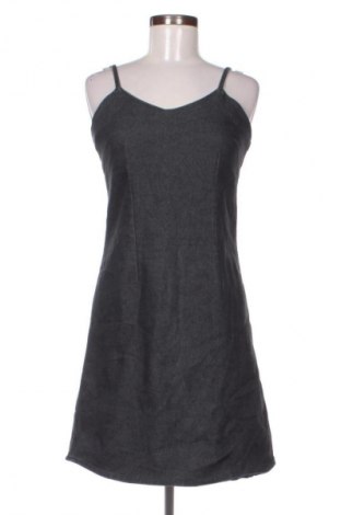 Φόρεμα Identic, Μέγεθος M, Χρώμα Γκρί, Τιμή 20,02 €
