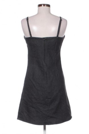 Φόρεμα Identic, Μέγεθος M, Χρώμα Γκρί, Τιμή 20,02 €