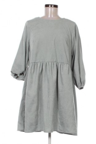 Рокля In the style, Размер M, Цвят Зелен, Цена 39,03 лв.