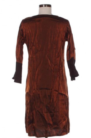 Sukienka Ivy Beau, Rozmiar M, Kolor Pomarańczowy, Cena 99,99 zł