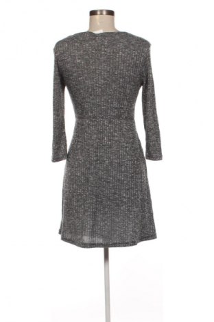 Рокля Janina, Размер M, Цвят Многоцветен, Цена 10,99 лв.