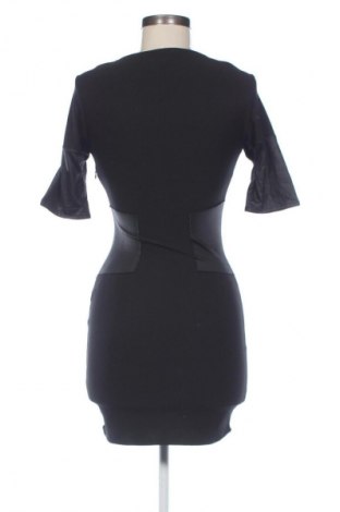 Šaty  Jennyfer, Velikost S, Barva Černá, Cena  506,00 Kč