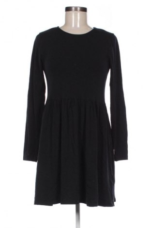 Kleid Just Female, Größe M, Farbe Schwarz, Preis 42,05 €
