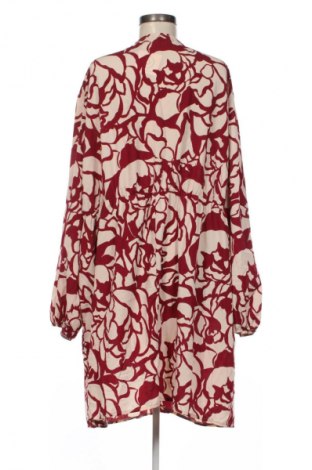 Šaty  Kiabi, Velikost 4XL, Barva Vícebarevné, Cena  229,00 Kč