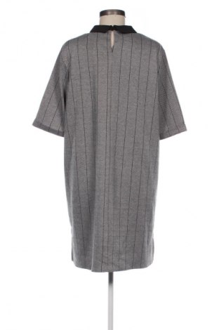 Šaty  Kiabi, Velikost XL, Barva Vícebarevné, Cena  495,00 Kč