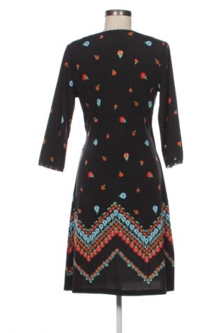 Šaty  King Louie, Velikost M, Barva Vícebarevné, Cena  1 645,00 Kč